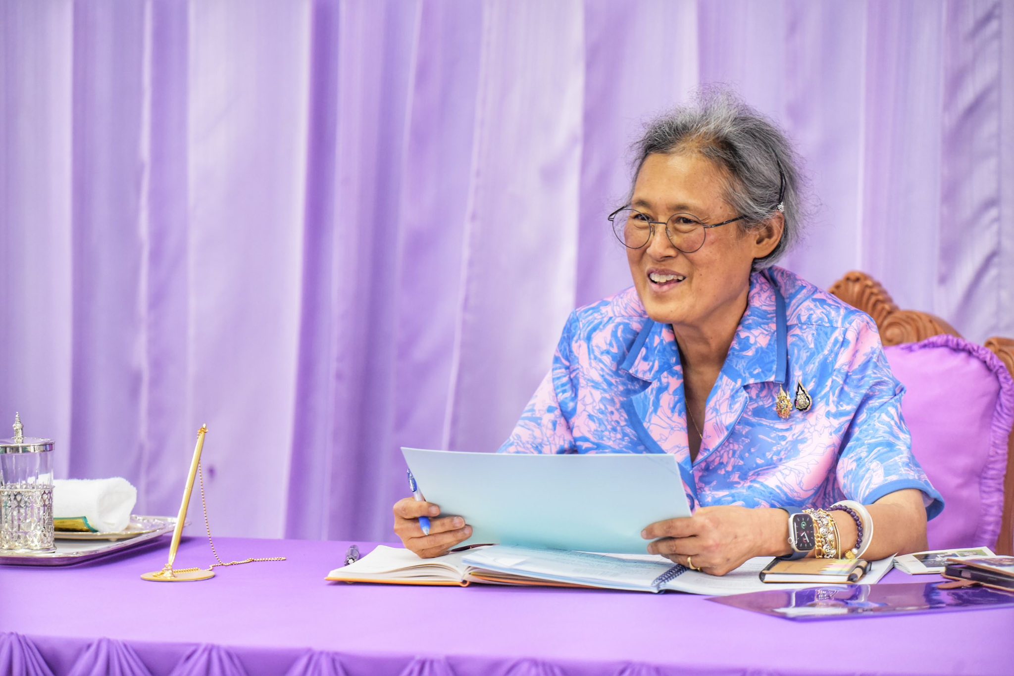 วันพุธที่ 27 สิงหาคม 2568 เวลา 09.30 น. สมเด็จพระกนิษฐาธิราชเจ้า กรมสมเด็จพระเทพรัตนราชสุดา ฯ สยามบรมราชกุมารี เสด็จพระราชดำเนินไปทรงติดตามการดำเนินงานโครงการพัฒนาเด็กและเยาวชนในถิ่นทุรกันดาร ที่โรงเรียนตำรวจตระเวนชายแดนบ้านคลองน้อย ตั้งอยู่ที่ตำบลห้วยสัตว์ใหญ่ อำเภอหัวหิน จังหวัดประจวบคีรีขันธ์